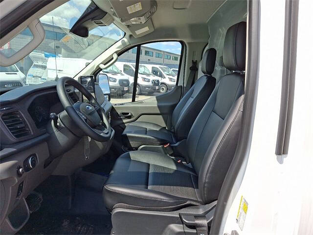 2025 Ford Transit