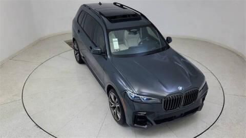2022 BMW X7 M50i