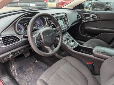 2016 Chrysler 200 Limited