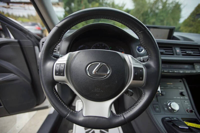 2013 Lexus CT 200h