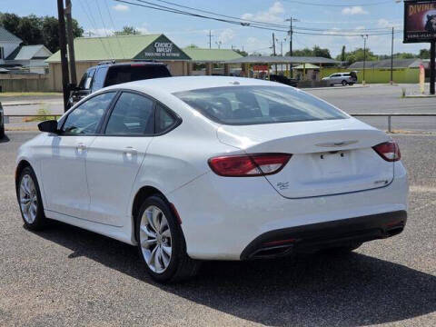 2015 Chrysler 200 S