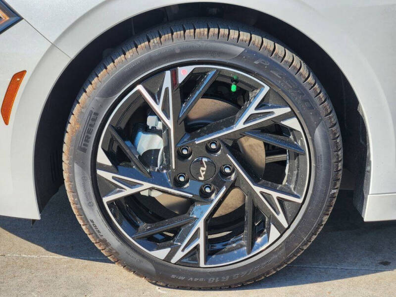 2026 Kia K5