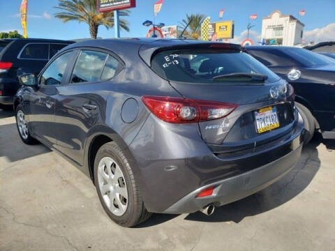 2016 Mazda MAZDA3 i Sport