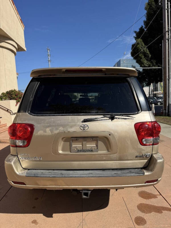 2005 Toyota Sequoia Limited