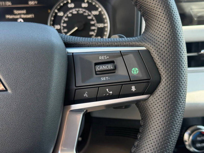 2026 Mitsubishi Outlander SE