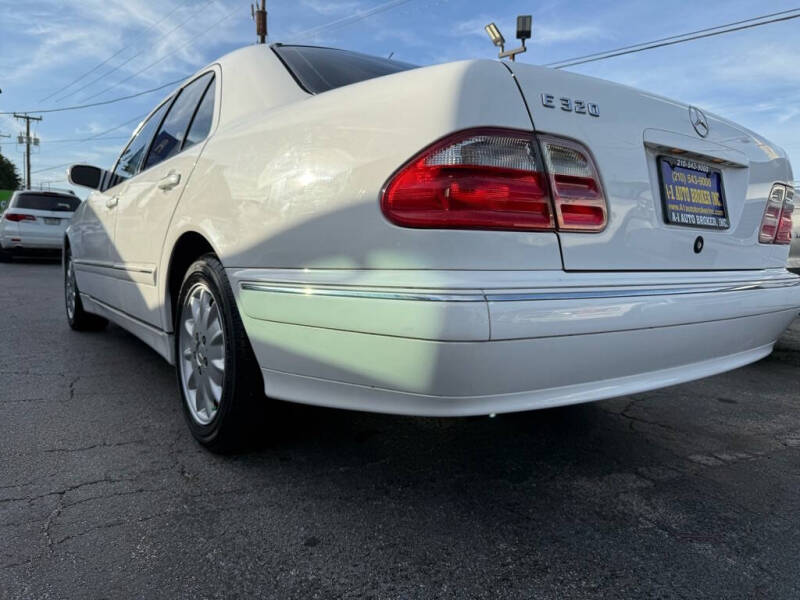 2001 Mercedes-Benz E-Class E 320