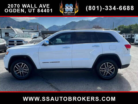 2019 Jeep Grand Cherokee for sale at S S Auto Brokers in Ogden UT