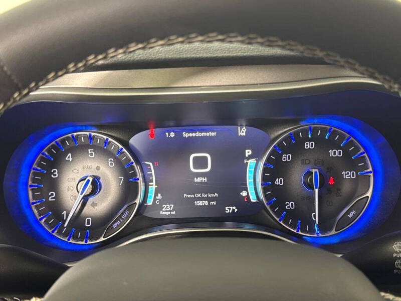 2022 Chrysler Pacifica Touring L