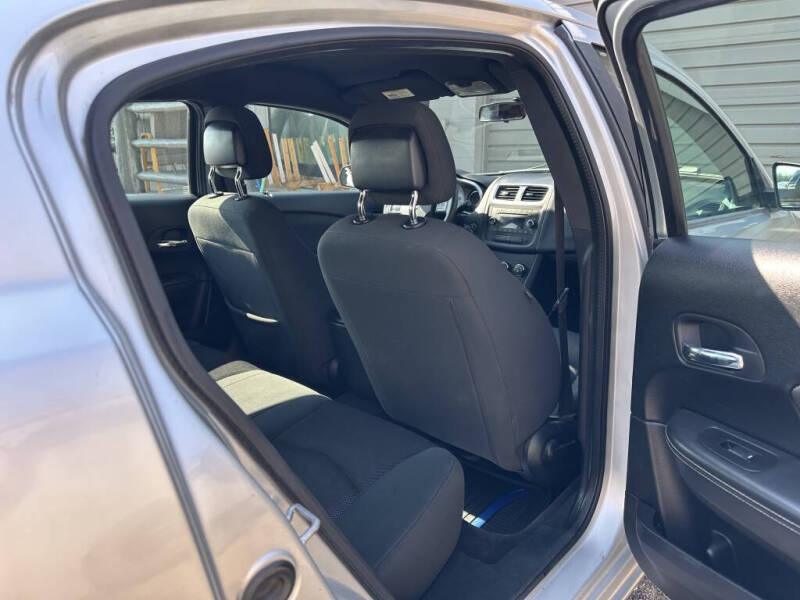 2011 Dodge Avenger Express