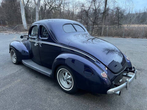 1940 Ford Deluxe
