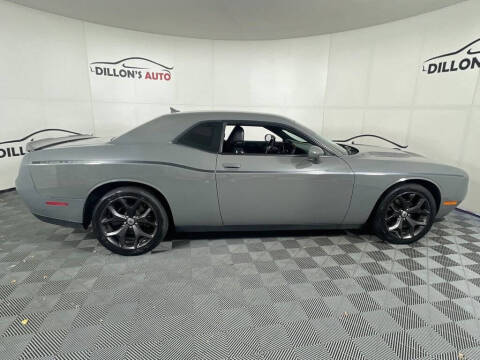 2017 Dodge Challenger SXT