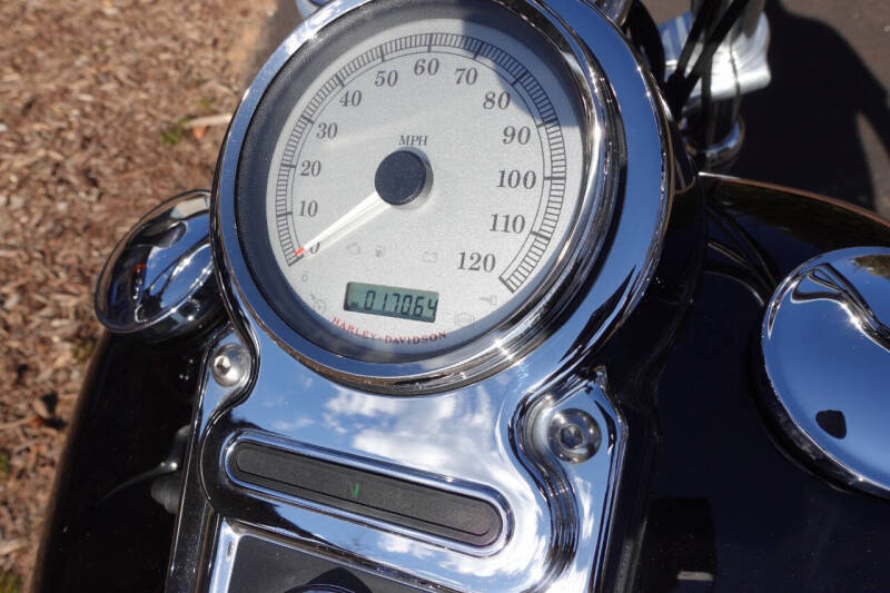 2010 Harley-Davidson Dyna