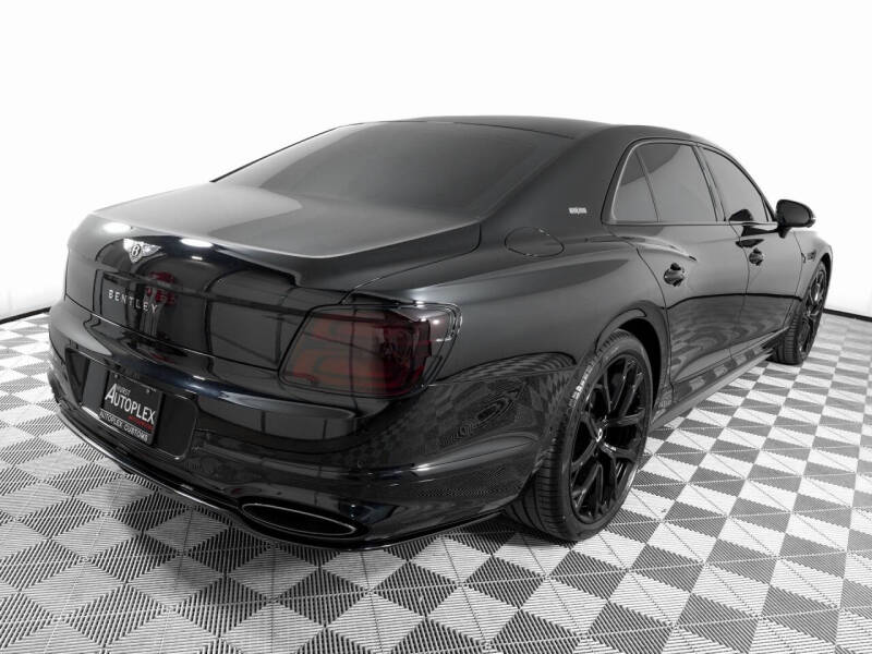 2025 Bentley Flying Spur