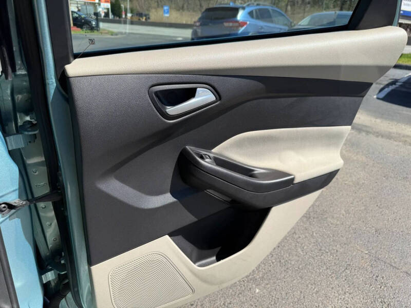 2012 Ford Focus SEL
