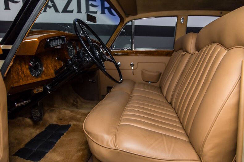 1961 Rolls-Royce SILVER CLOUD LWB