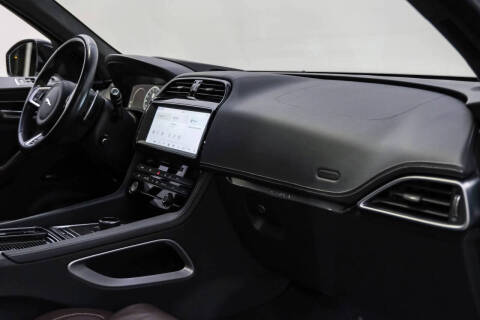 2018 Jaguar F-PACE S