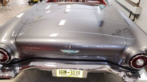 1957 Ford Thunderbird