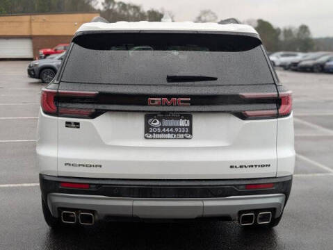 2025 GMC Acadia Elevation