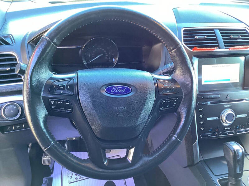 2017 Ford Explorer Sport