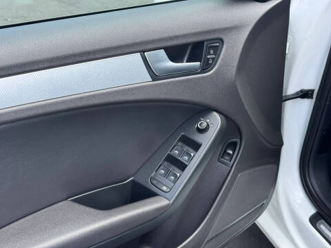 2011 Audi A4 2.0T quattro Avant Premium Plus