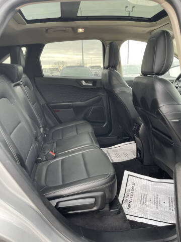 2020 Ford Escape Titanium