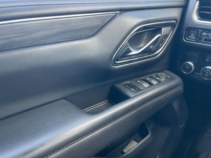 2022 GMC Yukon XL SLT