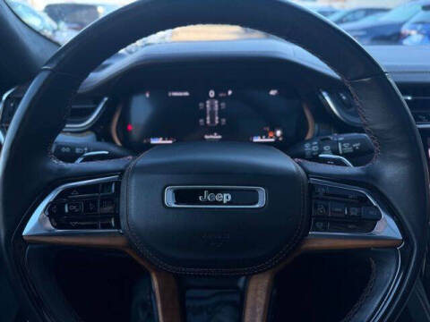 2023 Jeep Grand Cherokee Summit