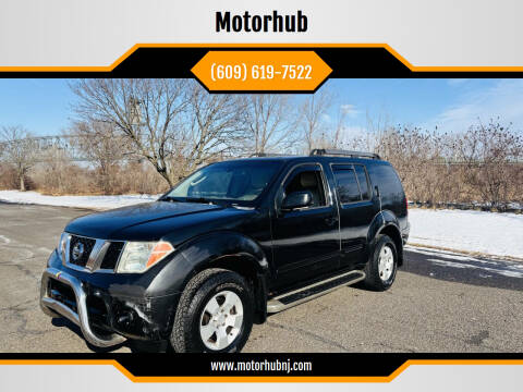 2005 Nissan Pathfinder LE