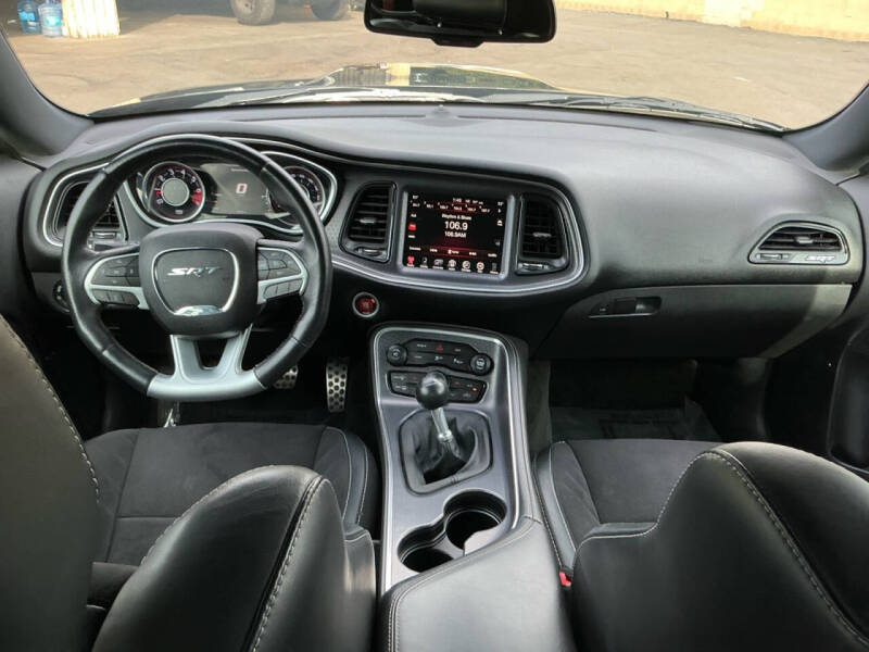 2016 Dodge Challenger SRT 392