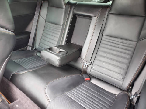 2016 Dodge Challenger 392 HEMI Scat Pack Shaker