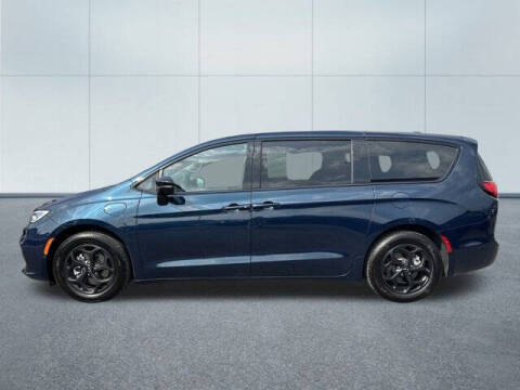 2024 Chrysler Pacifica Plug-In Hybrid