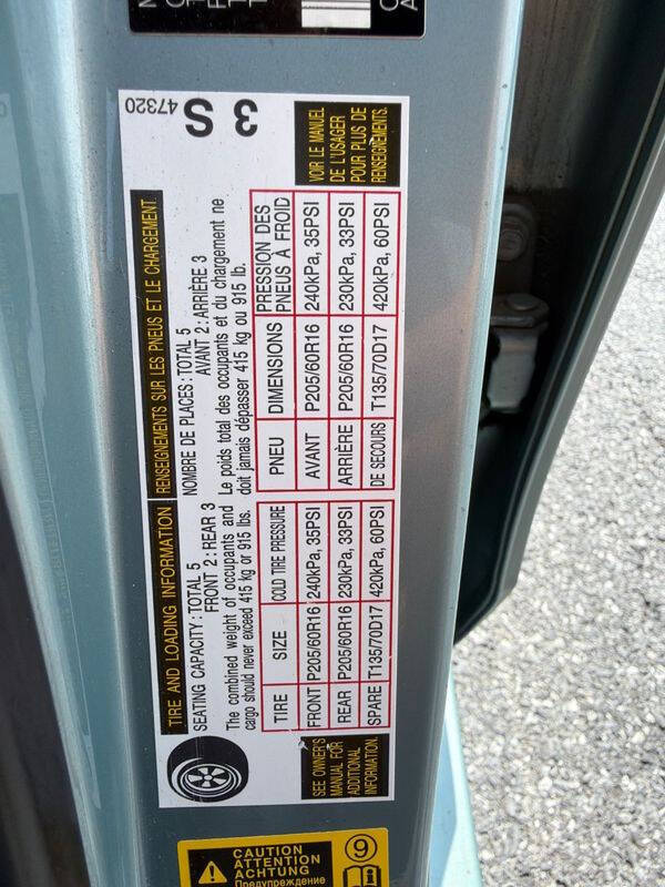 2014 Toyota Prius v Three
