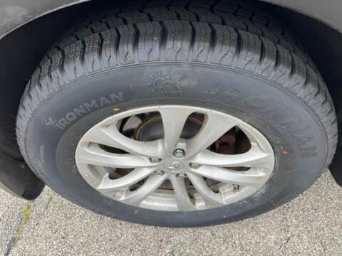 2012 Infiniti FX35