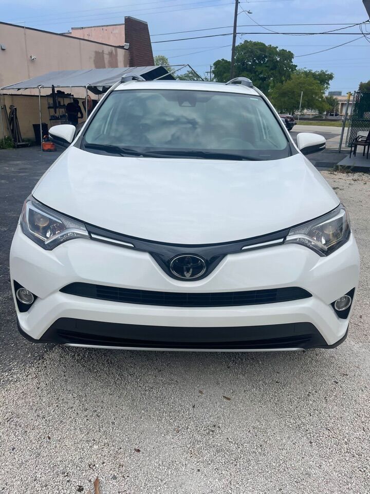 2018 Toyota RAV4 SUV - $24,900