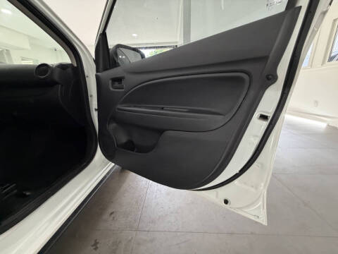 2017 Mitsubishi Mirage ES
