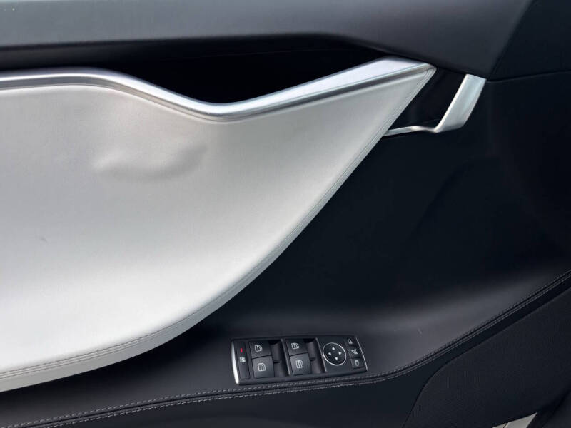 2017 Tesla Model S 75