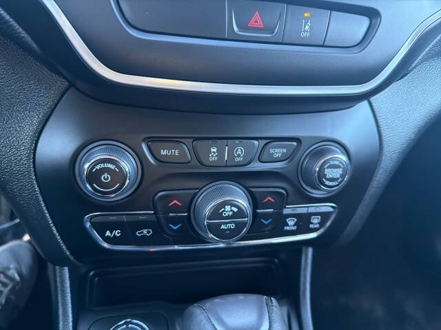 2022 Jeep Cherokee Latitude Lux