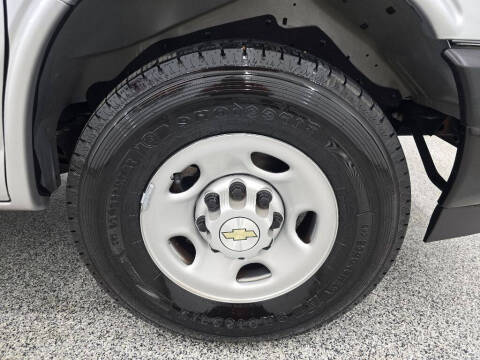 2024 Chevrolet Express 2500