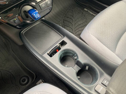 2020 Toyota Prius LE AWD-e