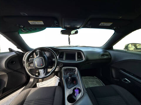 2019 Dodge Challenger SXT