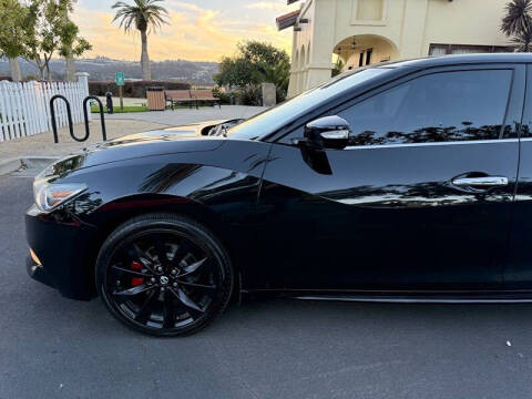 2017 Nissan Maxima 3.5 SR