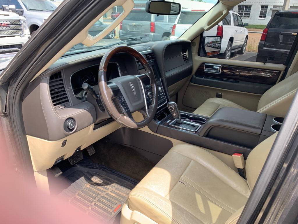 Magnetic Metallic 2015 Lincoln Navigator Base 4x4 4dr SUV 10