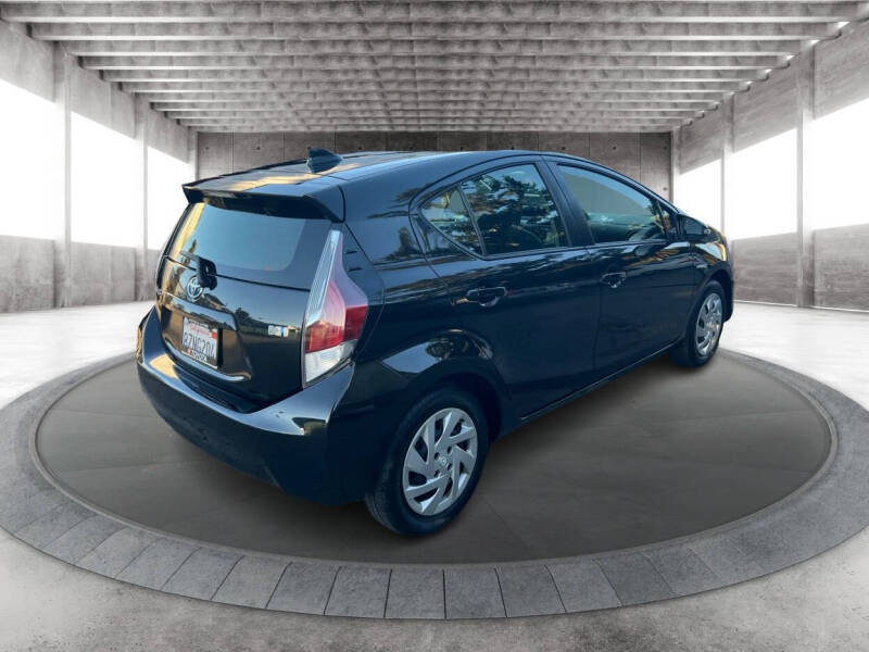 2015 Toyota Prius c One