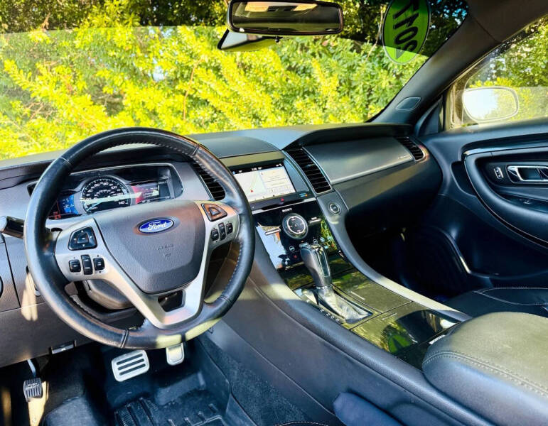 2017 Ford Taurus SHO