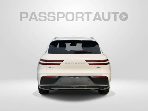 2026 Genesis GV70