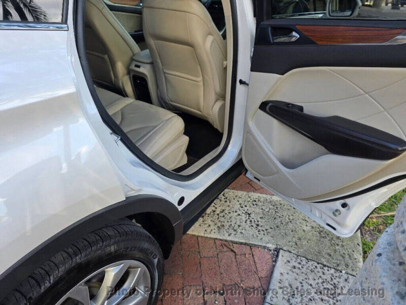 2017 Lincoln MKC Select