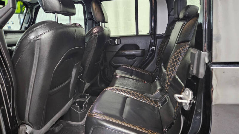 2022 Jeep Gladiator Overland