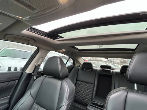 2016 Nissan Maxima Platinum