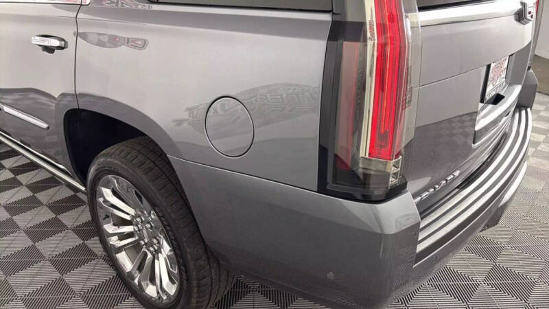 2020 Cadillac Escalade Premium Luxury