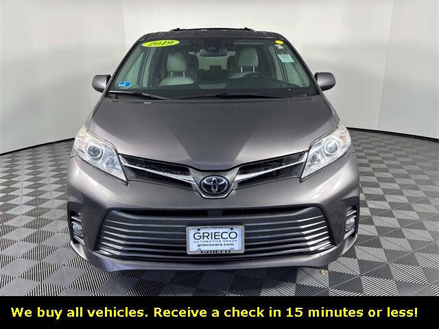 2019 Toyota Sienna XLE Premium 7-Passenger